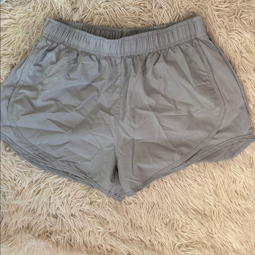 Women’s Nike Athletic Short Bundle - Picture 2 of 8